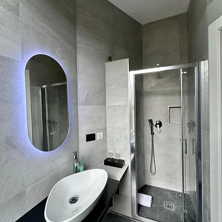 Guest house Domus House 4*